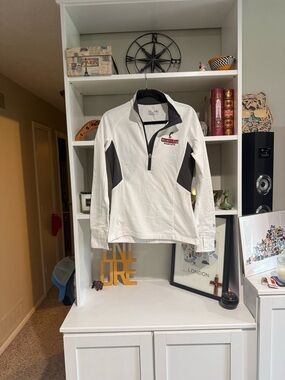 Under Armour White Long Sleeve 1/4 Zip Pullover with Gray Accents